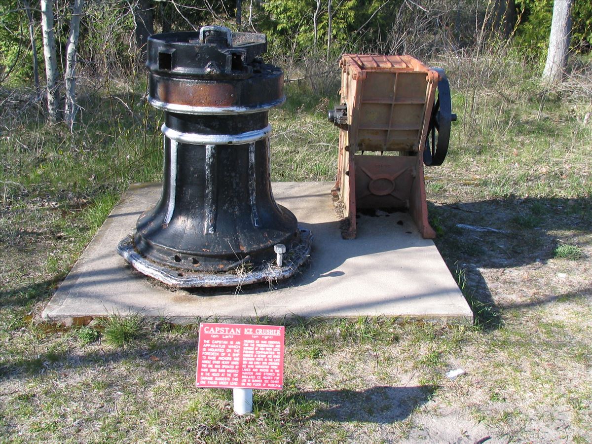 1sturgeon_point_lighthouse_artifacts_011.jpg